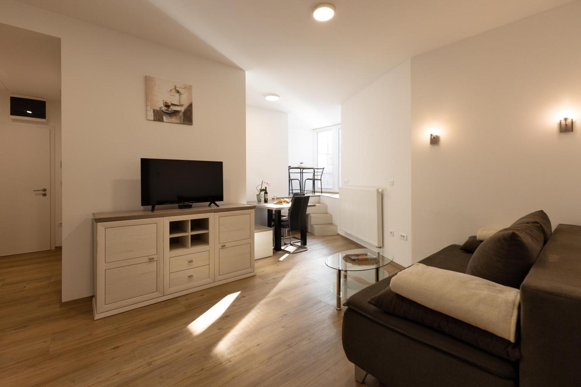 Apartmaji "La Vie Est Belle" Краньска Гора Экстерьер фото